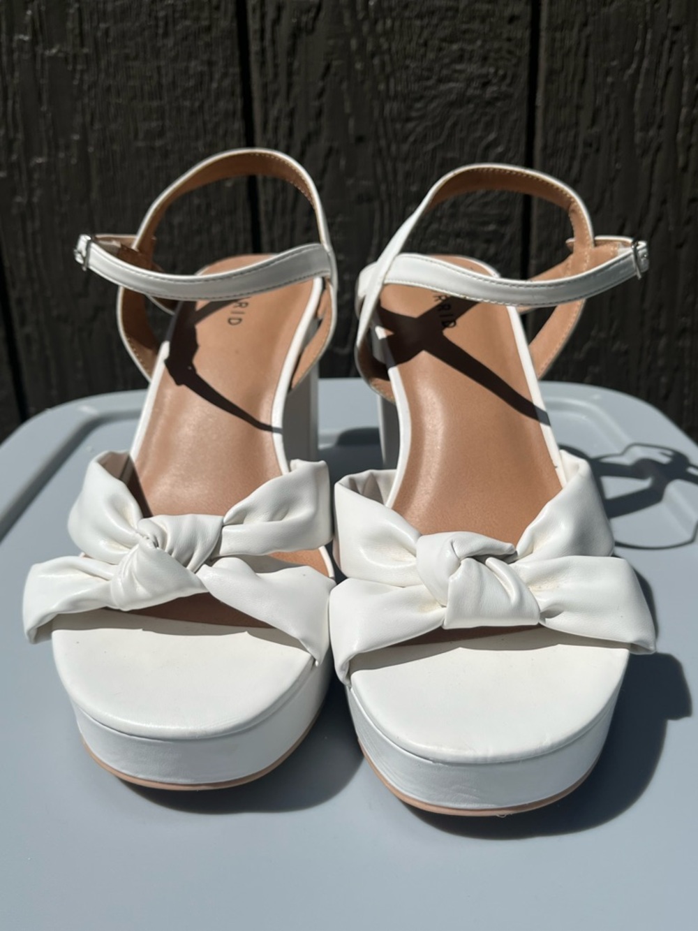 Torrid 12WW Women’s White Knotted Platform Sandals strappy white & beige